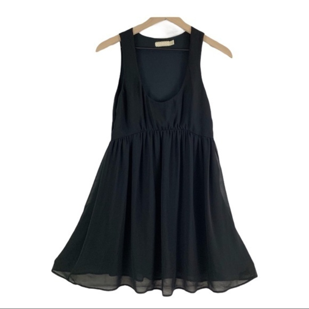 PINS AND NEEDLES Sleeveless Flowy Black Dress